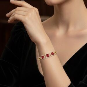 Elegant Gold and Pink Gemstone Bracelet